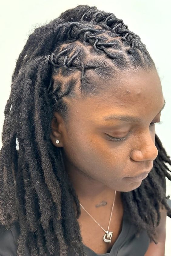 Barrel twist locs style