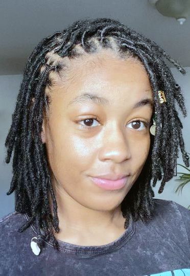 Woman on healthy starter locs