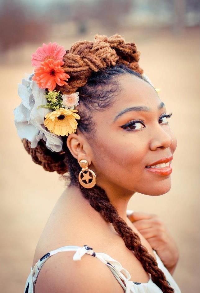 Floral-accent halo loc style