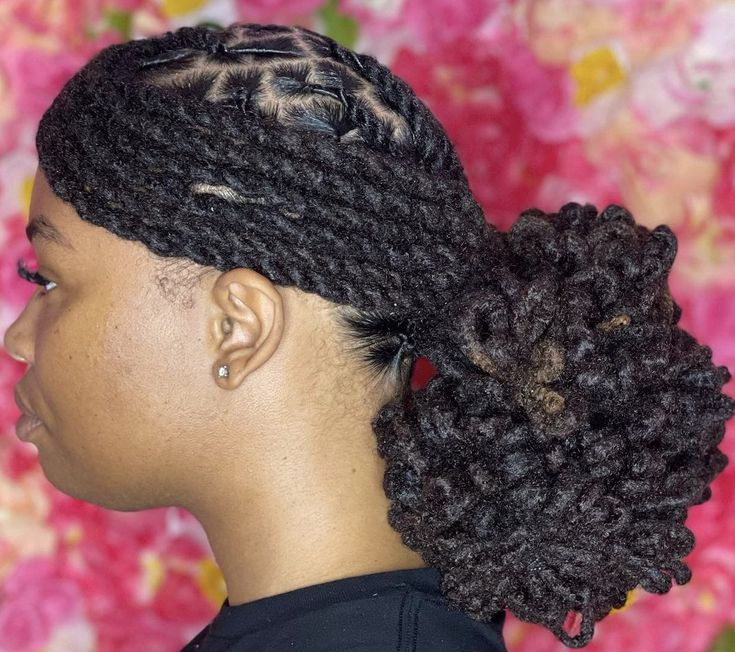 Low ponytail with soft curls