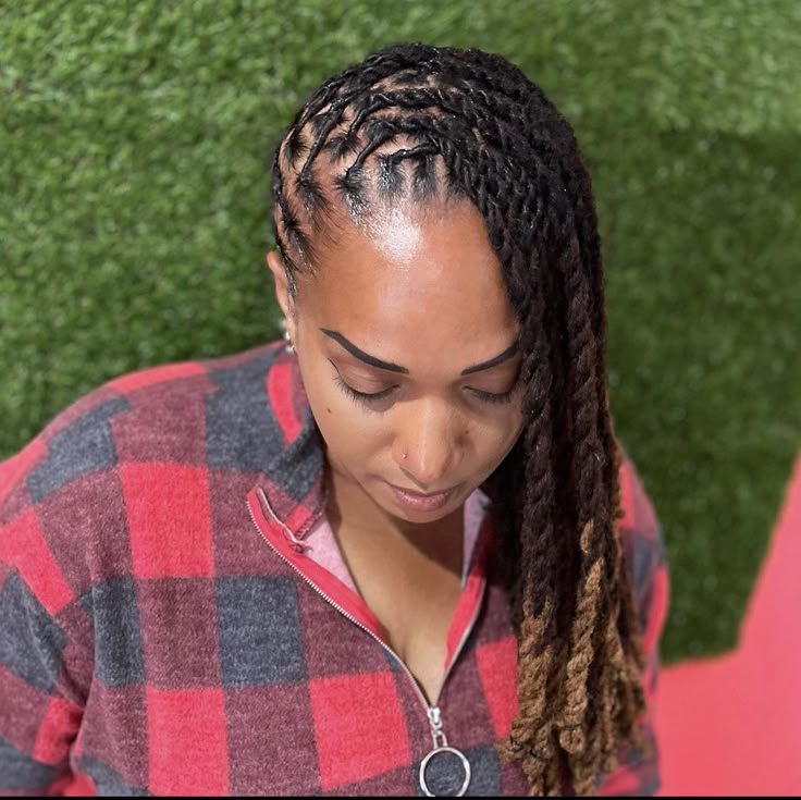 NEATLY BLACK ROOTED WITH GOLDEN TIP RETWISTED HAIR