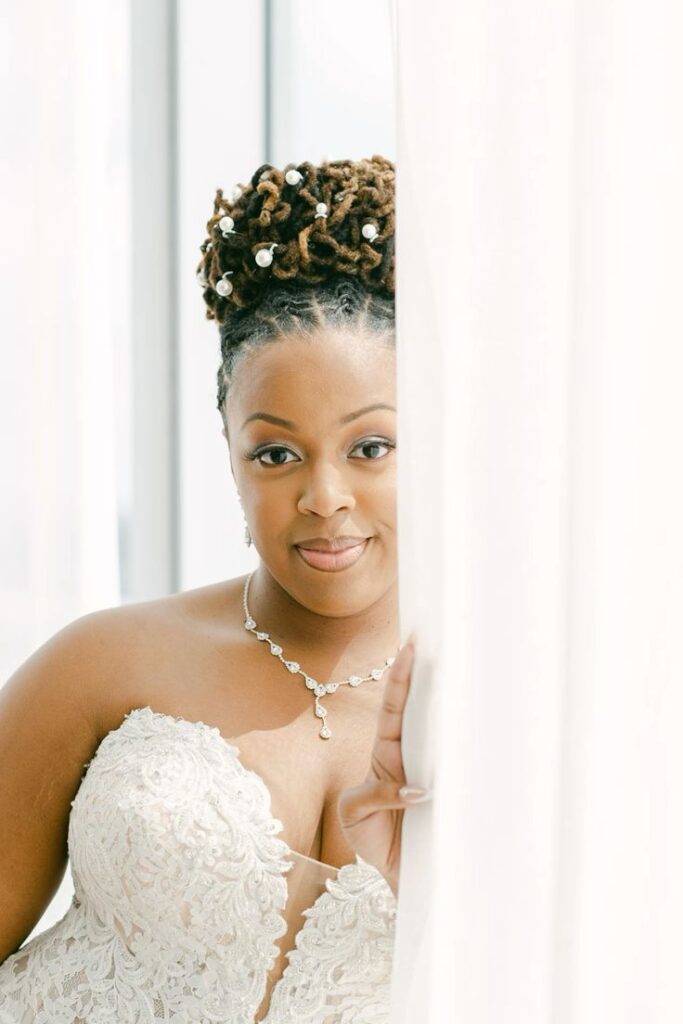 Royal Barrel-Twist Loc Bun