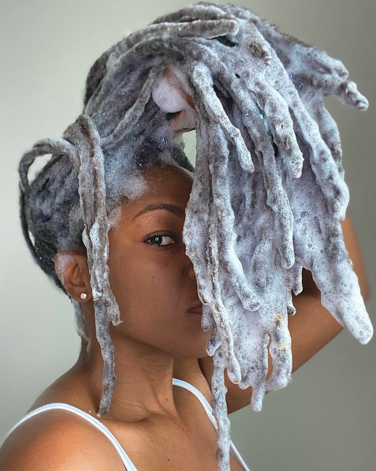 A LADY ON SOAPY LOCS