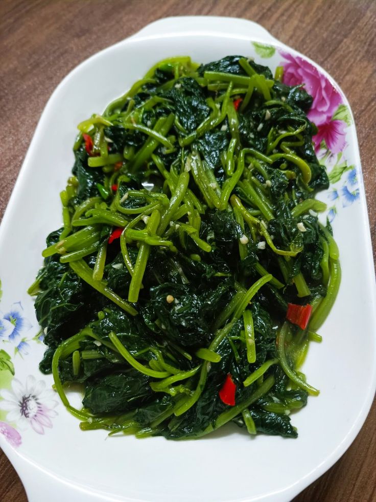 Spinach - A Nutrient-Dense Superfood