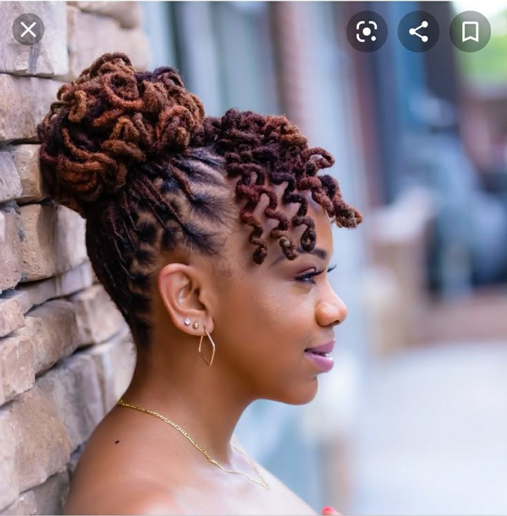  Curly Low Bun