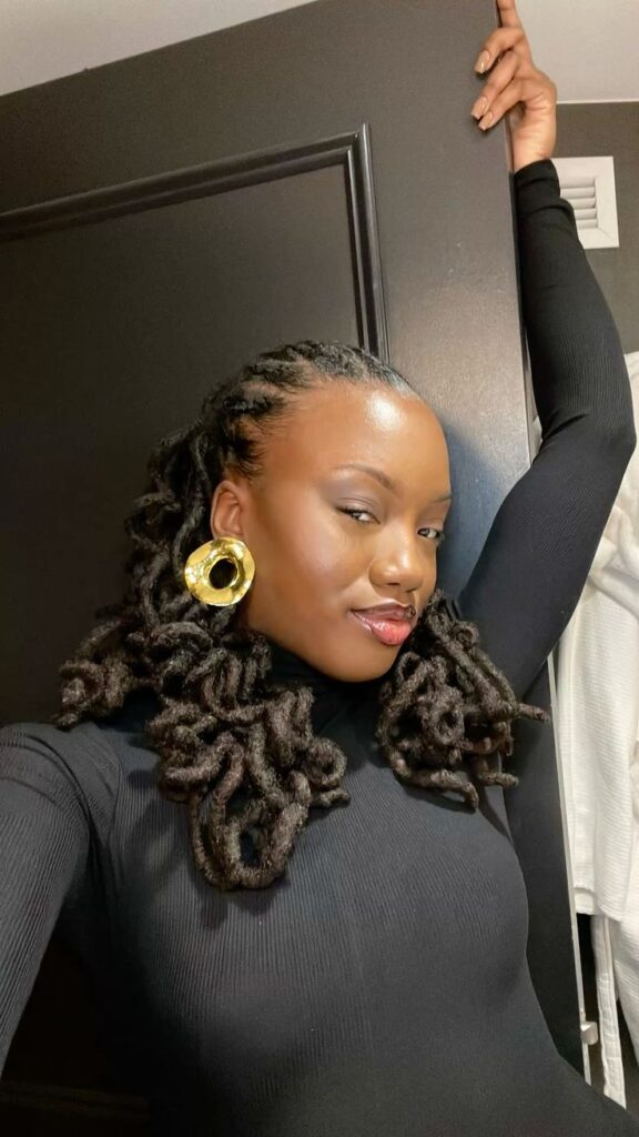 Romantic Curly Ponytail