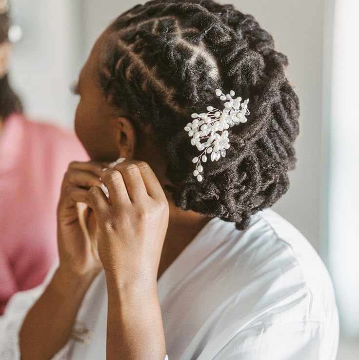 Romantic Face-Framing Locs
