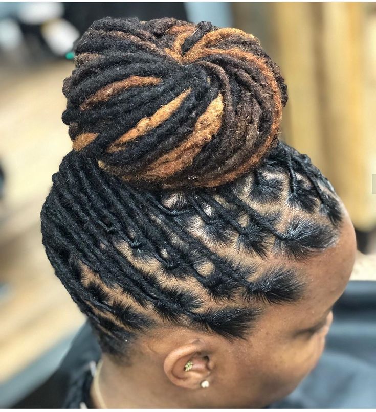 High Elegant Loc Bun