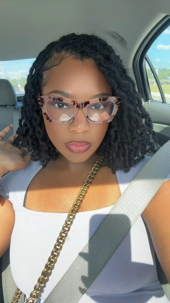 Loc Bob With Defined Ends