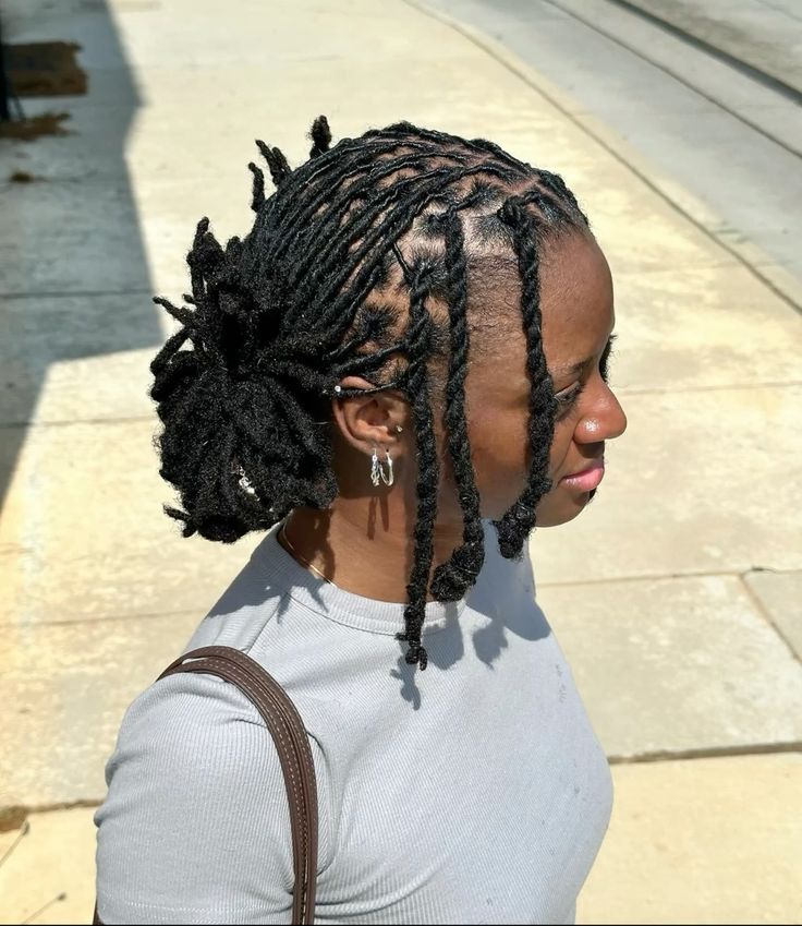 Locs With a Low Twist