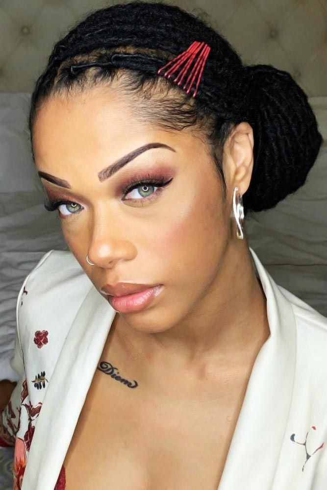 Low Side Loc Bun