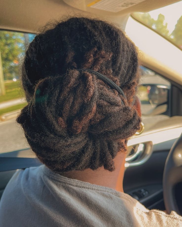 Relaxed Loc Bun