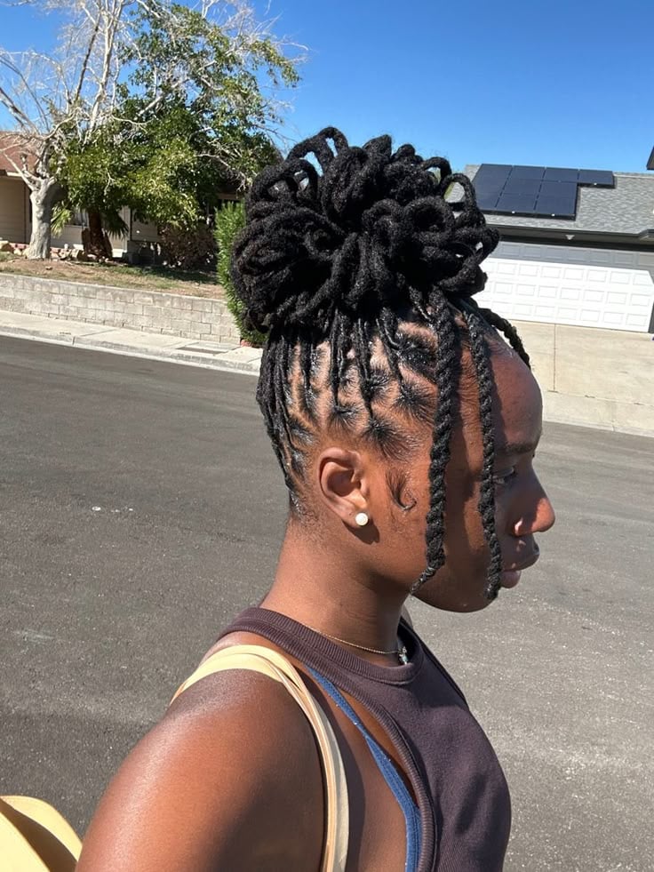  Quick Loc Updo