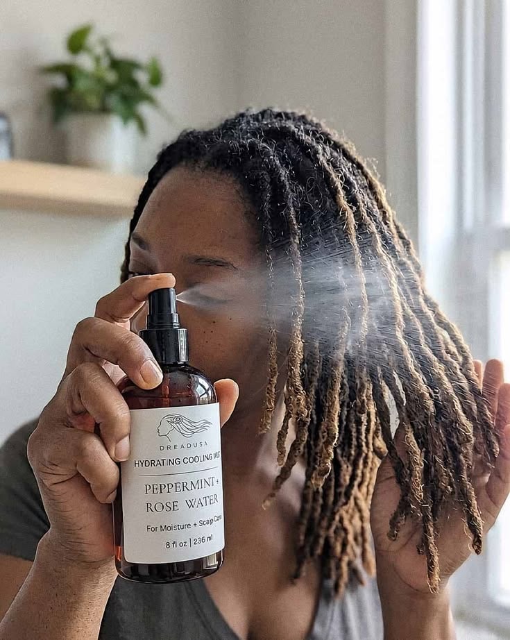 A Loc-Friendly Mist for Refreshing Dry Hair