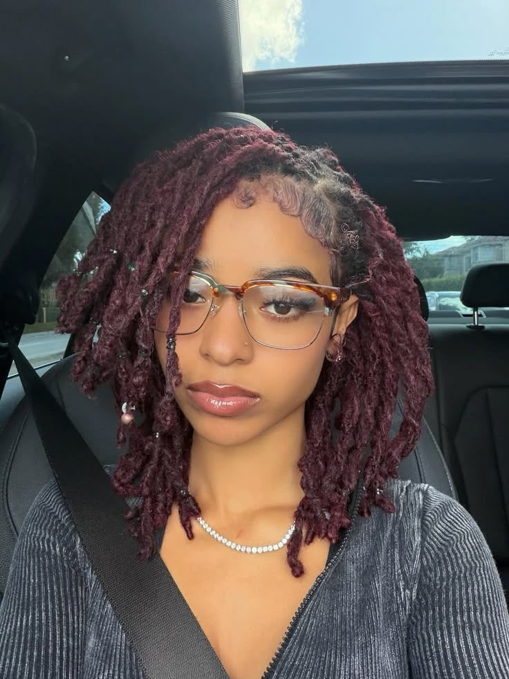  Christmas Loc Bob With Sparkling Details
