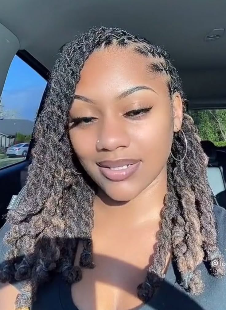 Half-Up Side Twist