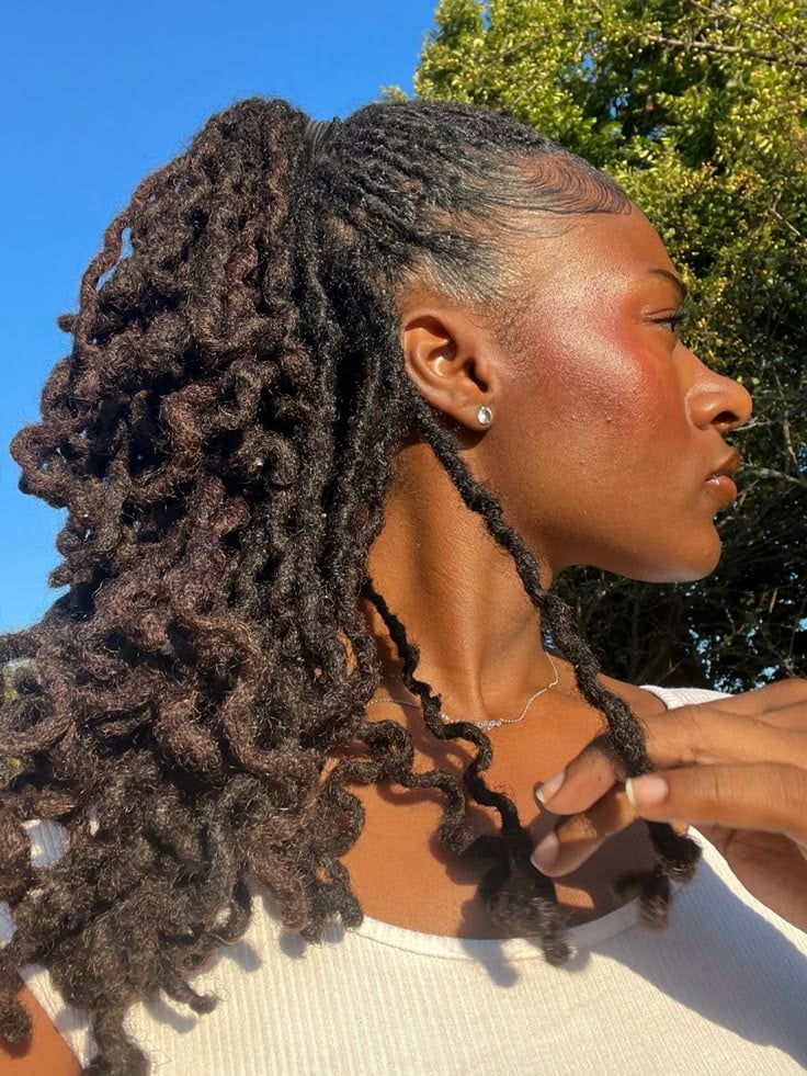 Loose Half-Up Ponytail