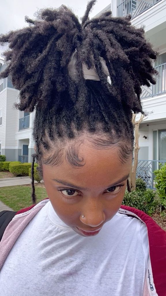 Loose High Ponytail