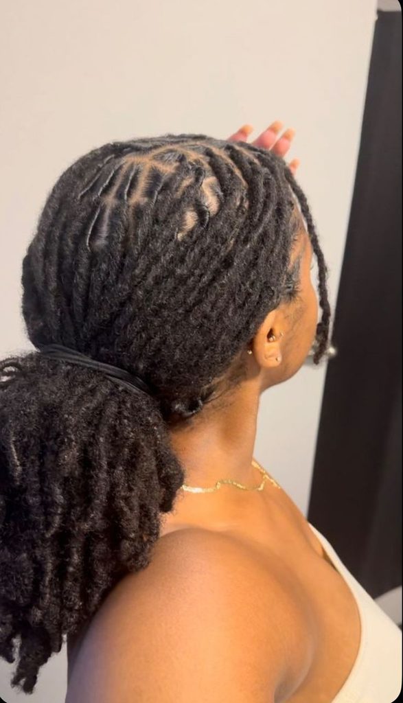  Low Ponytail With Natural Volume