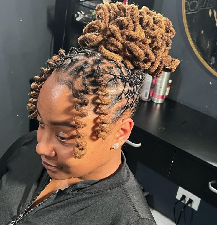 Simple Loc Bun